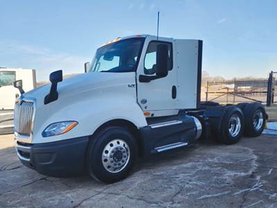 International LT625 Day Cab Truck - Cummins 500HP