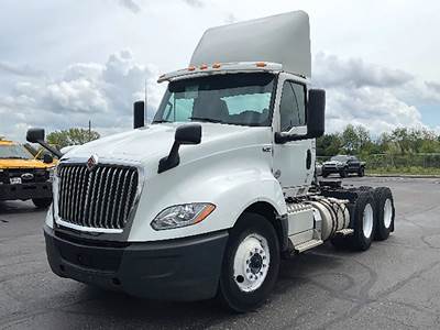 International LT625 Day Cab Truck - 430HP