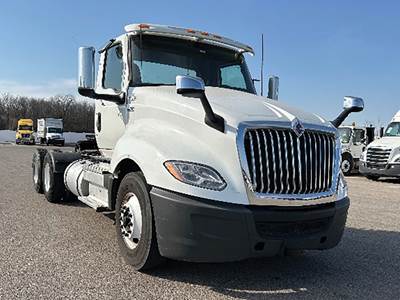 International LT625 Day Cab Truck - 430HP