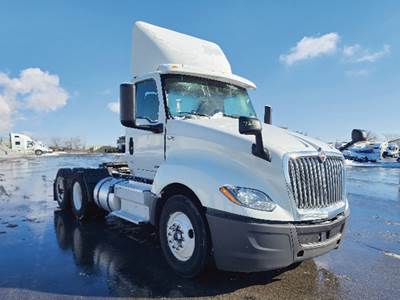 International LT625 Day Cab Truck - 430HP