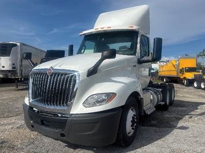 International LT625 Day Cab Truck - 430HP