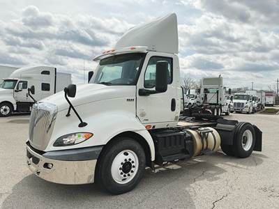 International RH613 Day Cab Truck - 410HP