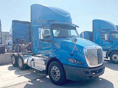 International RH613 Day Cab Truck - 410HP