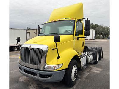 International TranStar 8600 Day Cab Truck - 410HP