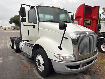 International TranStar 8600 Day Cab Truck - 410HP