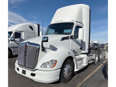 Kenworth T680 Day Cab Truck - Paccar 455HP
