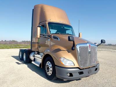 Kenworth T680 Day Cab Truck - Cummins 450HP