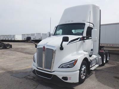 Kenworth T680 Day Cab Truck - Cummins 500HP