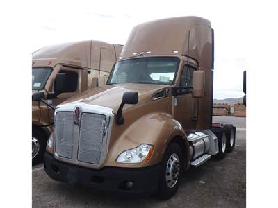 Kenworth T680 Day Cab Truck - Paccar 405HP