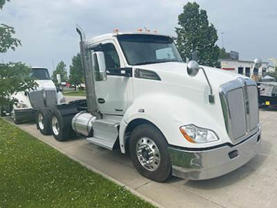 Kenworth T680 Day Cab Truck - Cummins 450HP