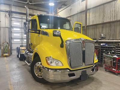 Kenworth T680 Day Cab Truck - Paccar 485HP