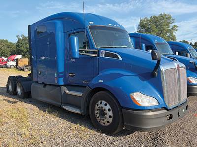 Kenworth T680 Day Cab Truck - 455HP