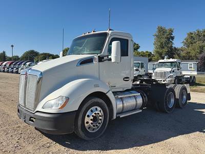 Kenworth T680 Day Cab Truck - Paccar 455HP