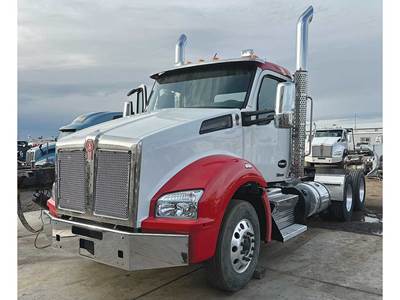 Kenworth T880 Day Cab Truck - Paccar 455HP