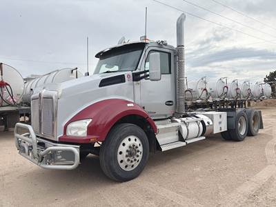 Kenworth T880 Day Cab Truck - Paccar 455HP