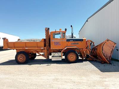 Oshkosh M-4906 Day Cab Truck - 250HP