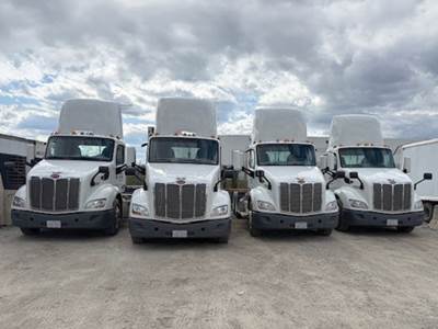 Peterbilt 579 Day Cab Truck - Paccar 455HP