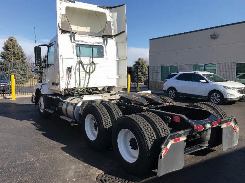 2016 Volvo VNL300 Day Cab Truck D13 455HP For Sale Burgettstown, PA