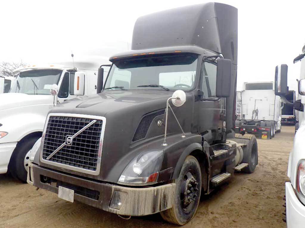 2012 Volvo VNL300 Day Cab Truck D13 405HP For Sale Laredo, TX