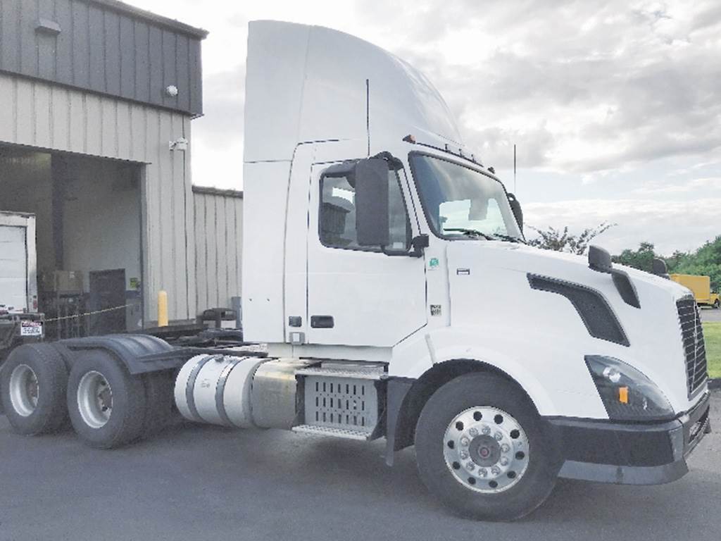 2015 Volvo VNL300 Day Cab Truck D13 435HP For Sale Hampton, GA