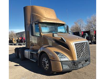 Volvo VNL300 Day Cab Truck - D13 405HP