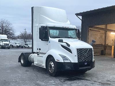 Volvo VNR 300 Day Cab Truck - D13 405HP