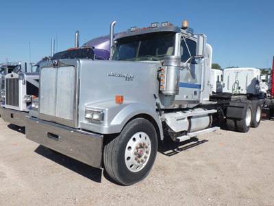 Western Star 4900EX Day Cab Truck - Detroit 515HP