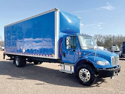 Freightliner M2 106 Box Truck - 250HP, Roll up Door