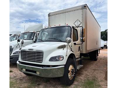 Freightliner M2 106 Box Truck - 250HP, Roll up Door