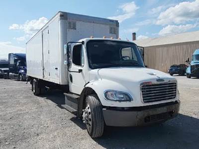 Freightliner M2 106 Box Truck - 240HP