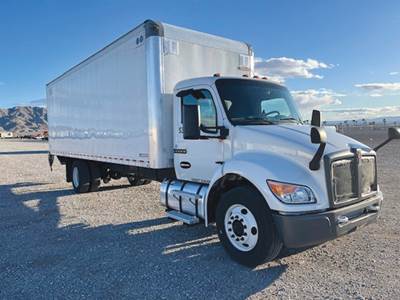 Kenworth T-280 Box Truck - 300HP, Roll up Door