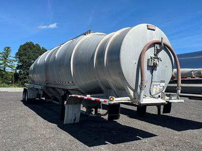 Heil 44ft Dry Bulk / Pneumatic Tank Trailer - Air Ride