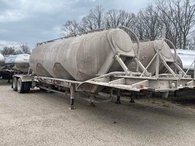 Polar 41ft Dry Bulk / Pneumatic Tank Trailer - Air Ride