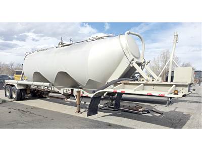 Polar 42ft Dry Bulk / Pneumatic Tank Trailer - Air Ride