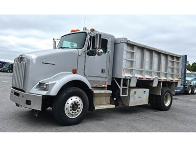 Kenworth T800 Dump Truck - 350HP