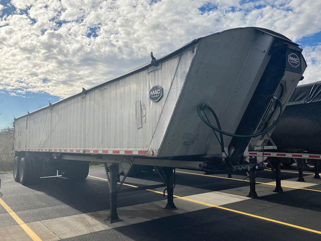 2011 MAC Trailer MVP Maclock End Dump Trailer For Sale Burgettstown