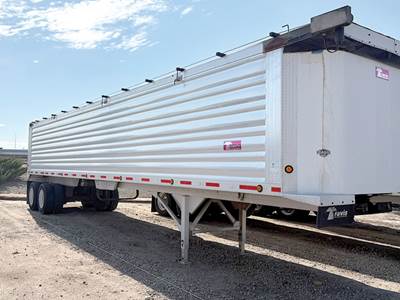 Travis S102 39 ft End Dump Trailer - Air Ride