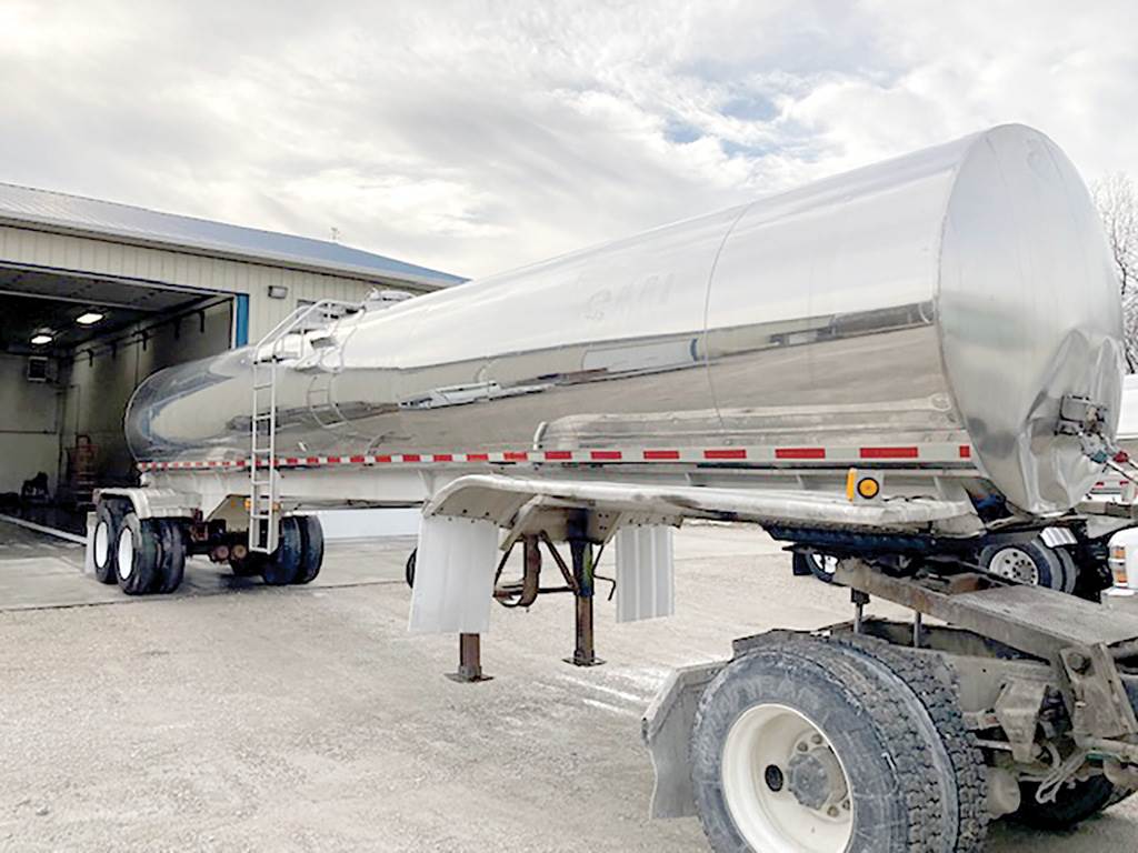 1995 Walker 3A Sanitary Food Grade Tanker Trailer For Sale Peoria, IL 10615630