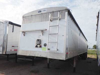 Cornhusker Ultralite Hopper / Grain Trailer