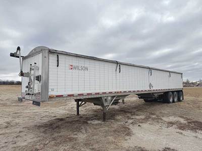 WILSON PACESETTER Hopper / Grain Trailer