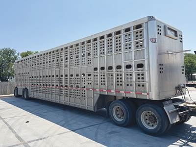 Eby 53x102 Livestock Trailer - Air Ride