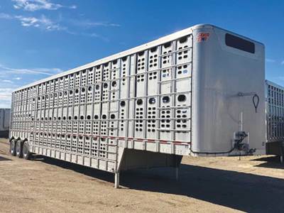 WILSON SilverStar Livestock Trailer