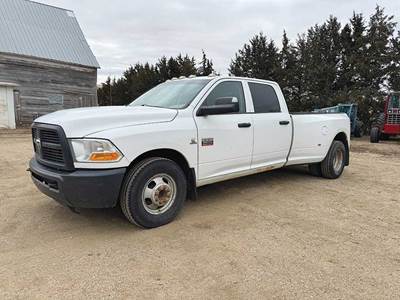 RAM 3500 Crew Cab Dually