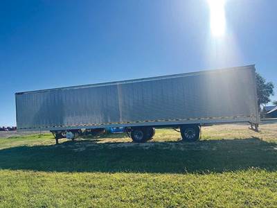 Great Dane Everest SS 102 ft Reefer Trailer - Swing Door, Thermo King