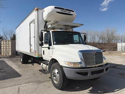 International 4300 Refrigerated Truck - 220HP