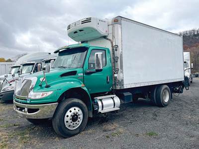 International MV607 Refrigerated Truck - 300HP, Thermo King