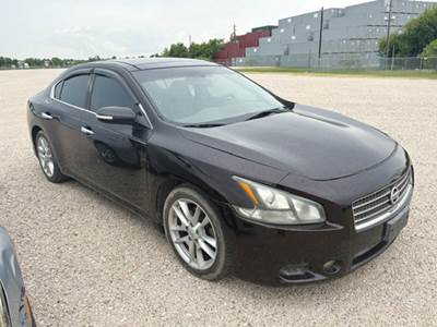 Nissan Maxima
