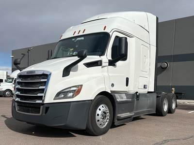 Freightliner Cascadia 116 Sleeper Semi Truck - 60" Mid-Roof Xt, Detroit 450HP
