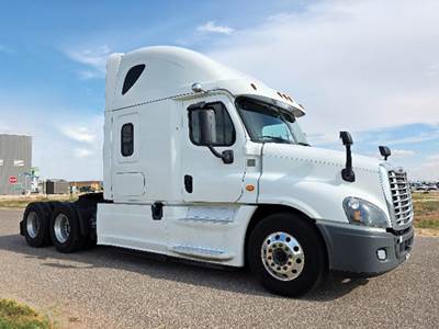 Freightliner Cascadia 125 Sleeper Semi Truck - 72" Raised Roof, Detroit 450HP