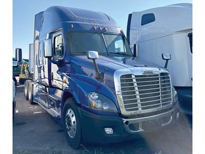 Freightliner Cascadia 125 Sleeper Semi Truck - 72" Raised Roof, Detroit 505HP